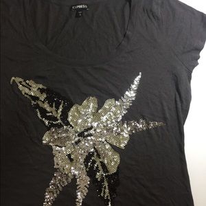 Express T- Shirt✨ Size L
